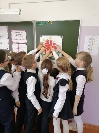 "Аленький цветочек" - литературный праздник.